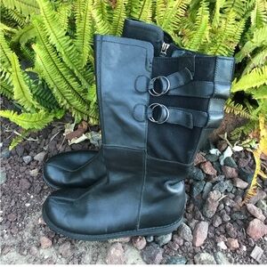 Sorel women’s boots
Black
Thinsulate lining
Size 8